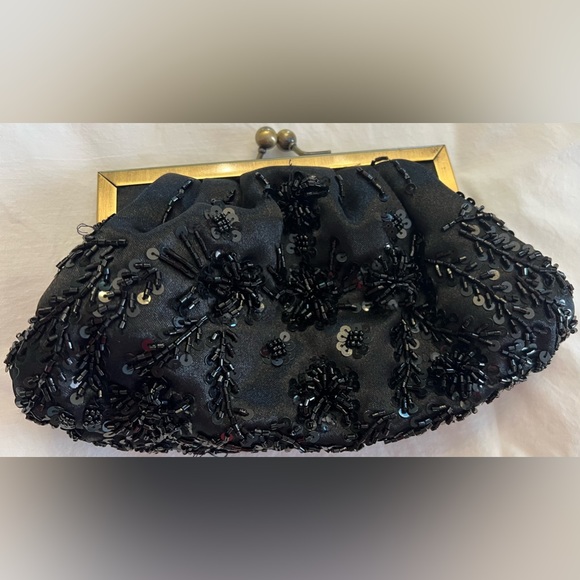 Vintage Victorian Style Beaded Evening Clutch - Picture 3 of 5